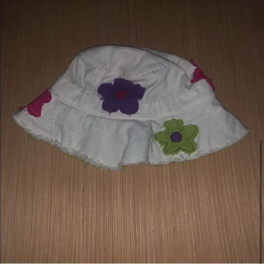 Kindercaps Y2K Floral Bucket Hat
